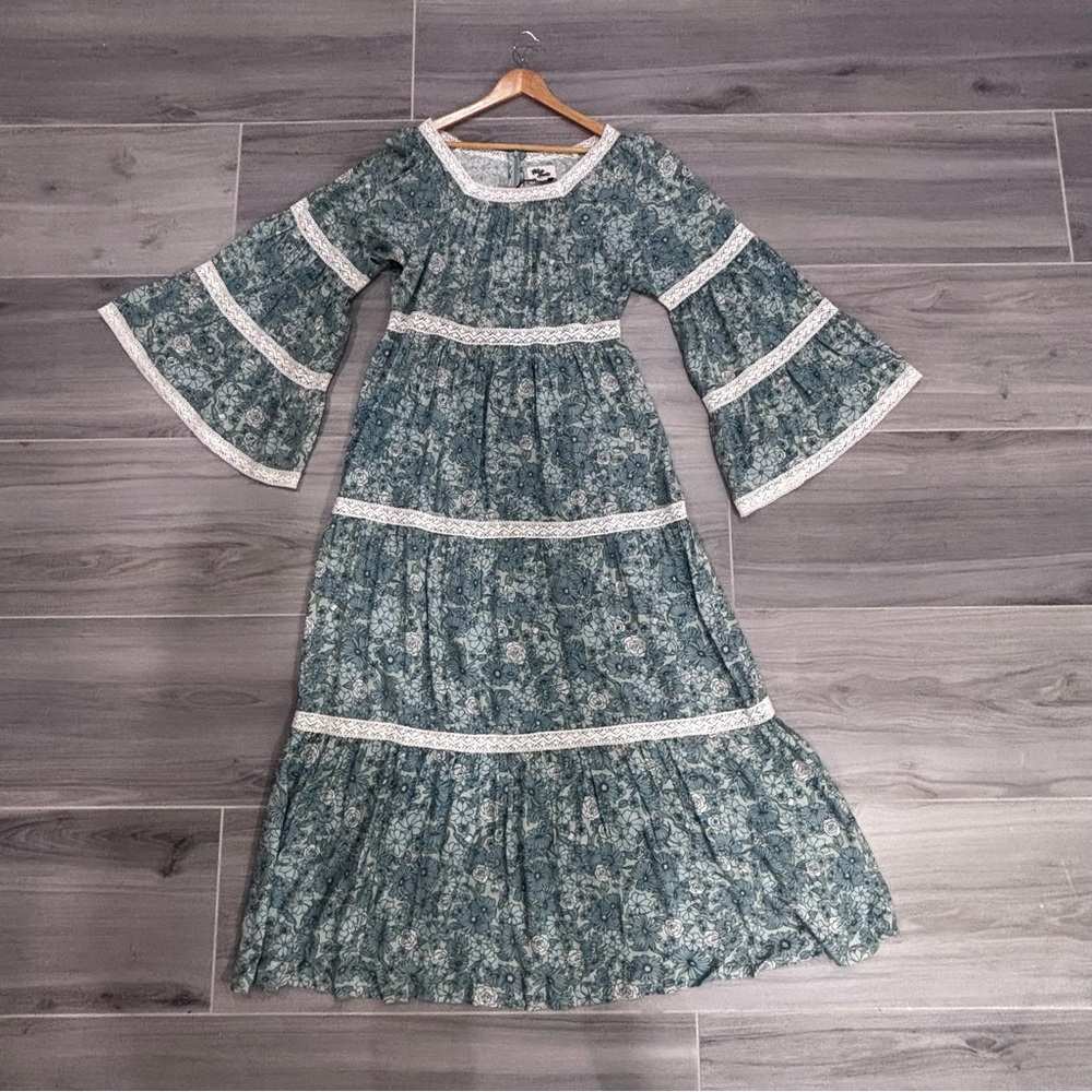 Floral Blue Hippie Boho Maxi Dress with Lace Trim from the Hippie Shake